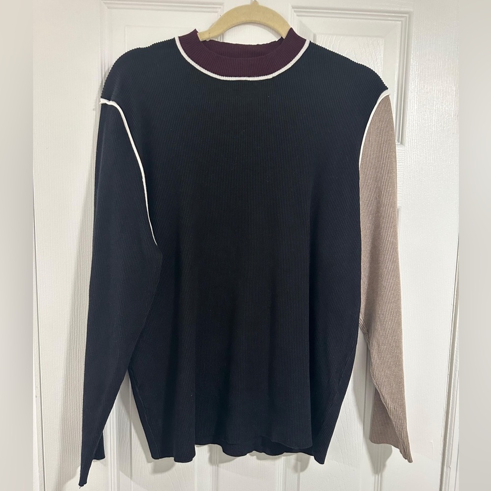Women’s Black and Tan Sweater